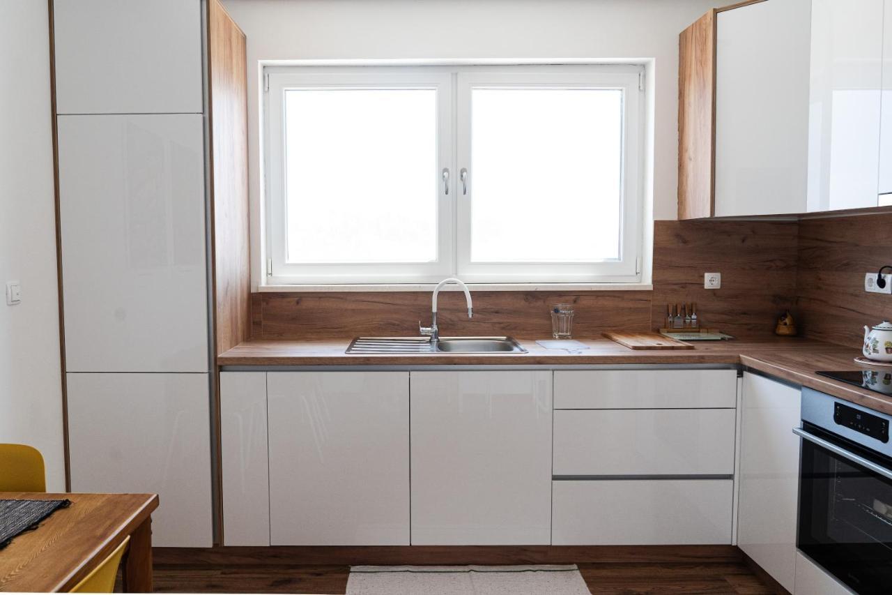 Station 22 - Brand New Apartment With A Terrace And Private Parking Вир Экстерьер фото