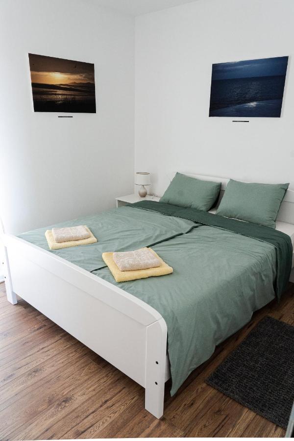 Station 22 - Brand New Apartment With A Terrace And Private Parking Вир Экстерьер фото