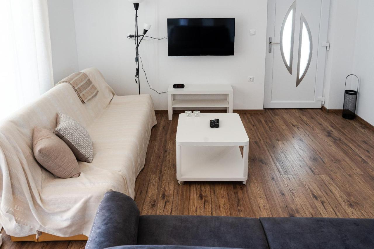 Station 22 - Brand New Apartment With A Terrace And Private Parking Вир Экстерьер фото