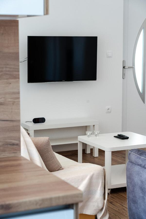 Station 22 - Brand New Apartment With A Terrace And Private Parking Вир Экстерьер фото